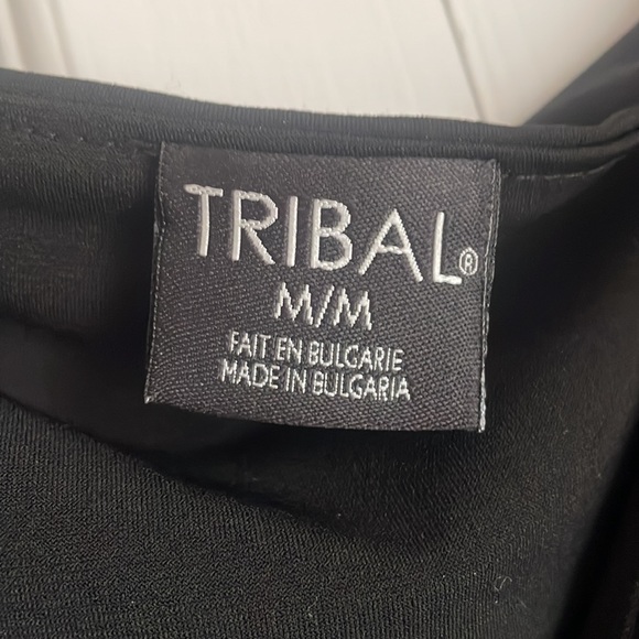 Tribal medium black top - Picture 3 of 4